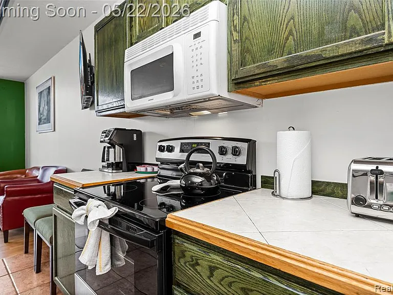 207 N Main St #A — Photo 6