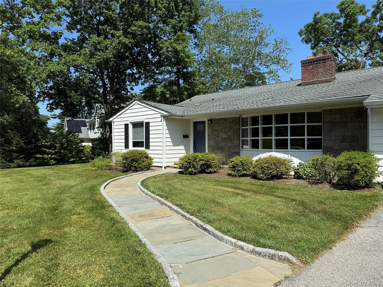 4 bed, 3.0 bath, 2416 sqft, $8,600 — Photo 1