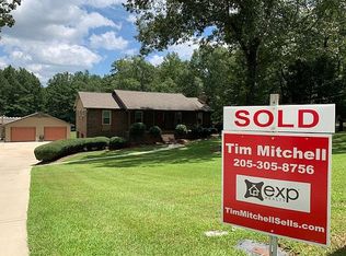 805 Shady Oak Ln, Alabaster, AL 35007