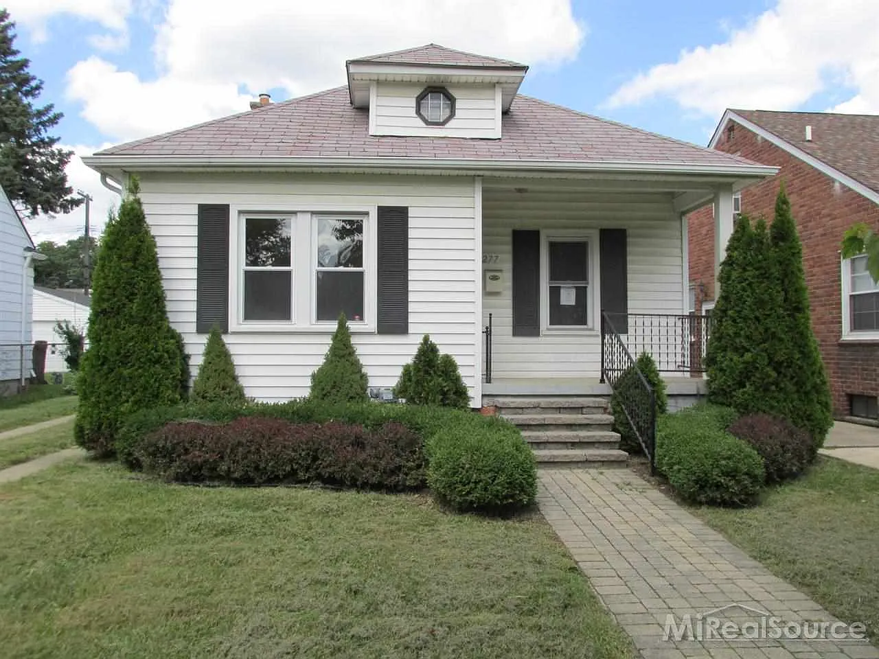 277 Jewell St #48220 photo 1
