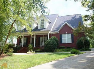 3848 Clubhouse Dr, Gainesville, GA 30501