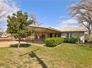 910 Graham St, Tuscola, TX 79562