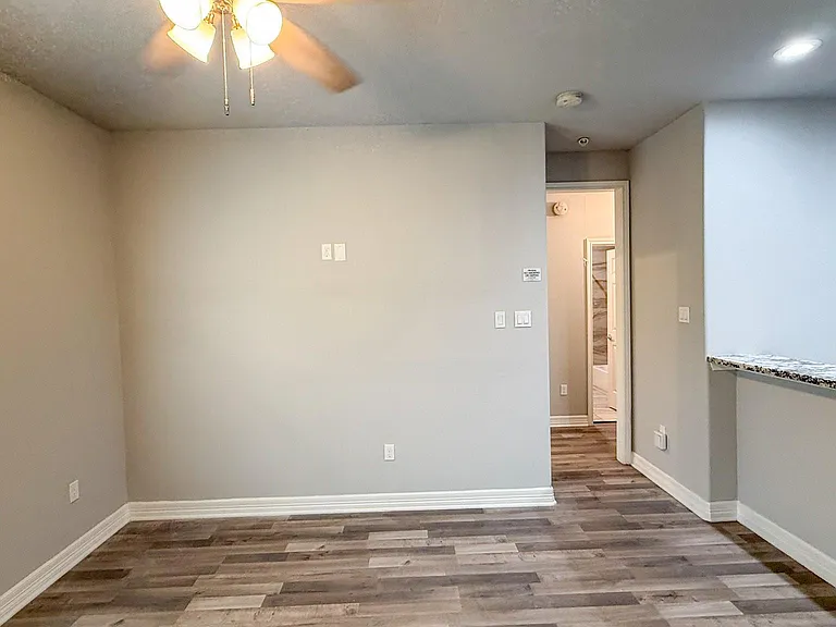7823 Gladstone St #B1 — Photo 5