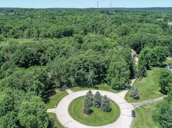 Waterfowl Ln, Chardon, OH 44024