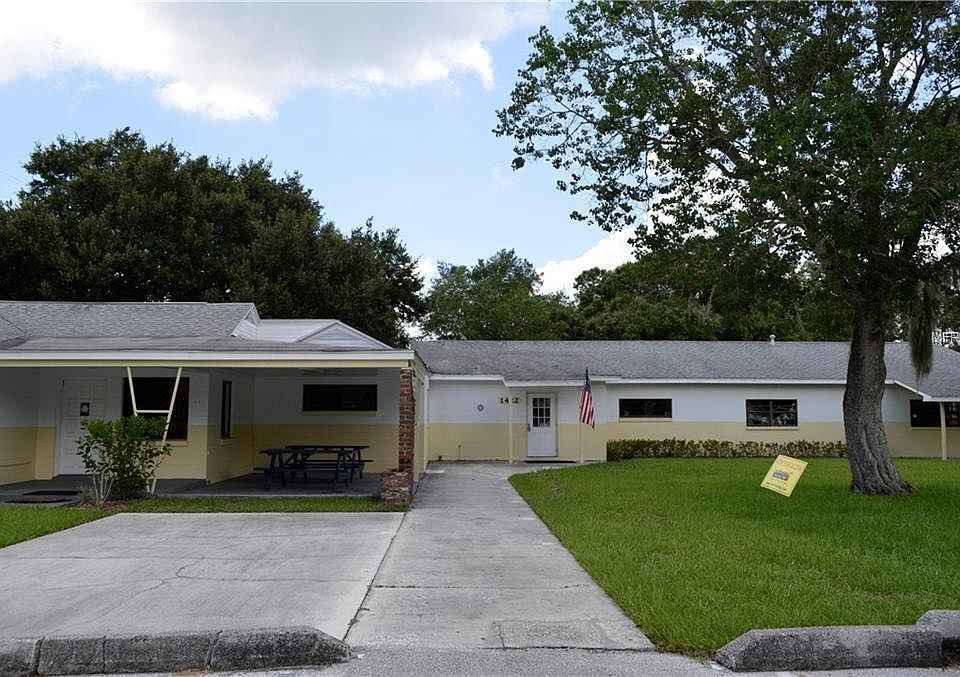 1st image of 1422 Virginia Ave