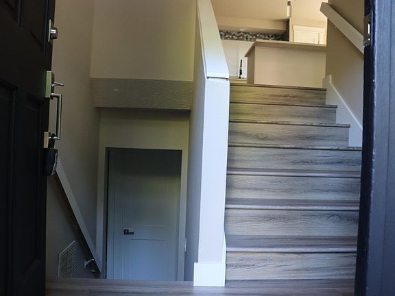 4th image of 10319 177th Ave NE