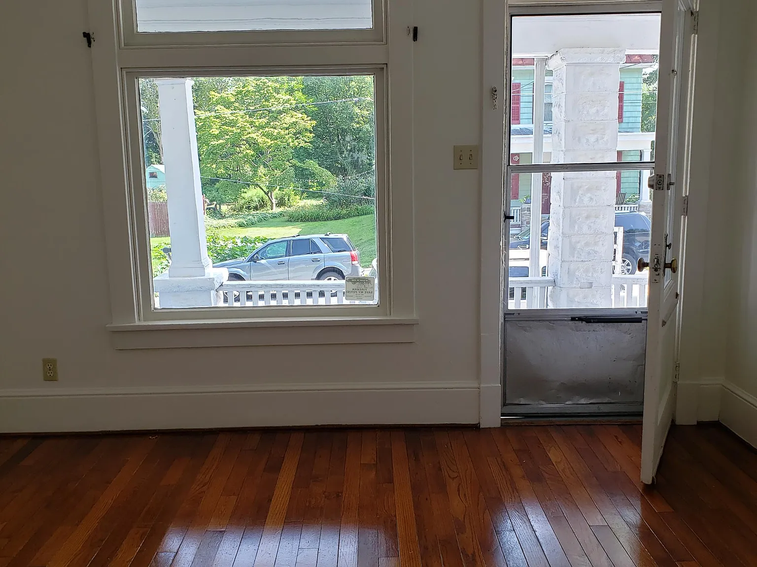 3 bed, $1,425 — Photo 3