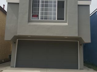 261 Cahuenga Dr, Oxnard, CA 93035