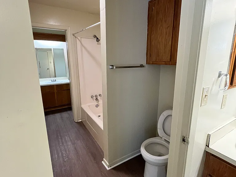 808 Navarro Dr #B — Photo 13