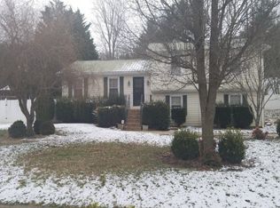 611 Oak Hills Pkwy, Greeneville, TN 37743