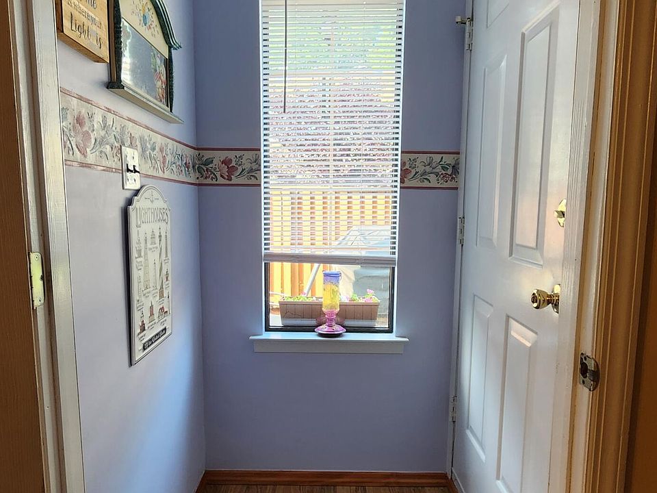 258 Ashworth Ave Staten Island NY Zillow