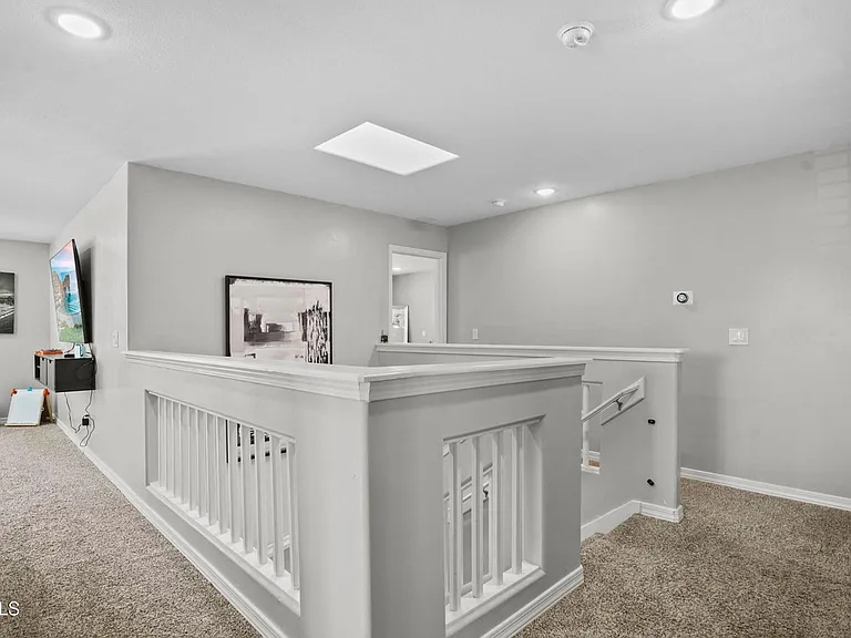 13677 Baja Vista Ct — Photo 11