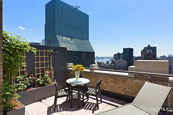 Rented by Halstead Real Estate | media 35