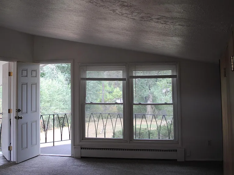 1221 La Veta Way — Photo 11