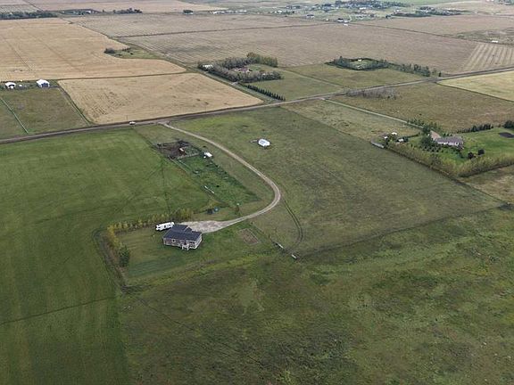 2nd image of 263155 SE Range Road 14