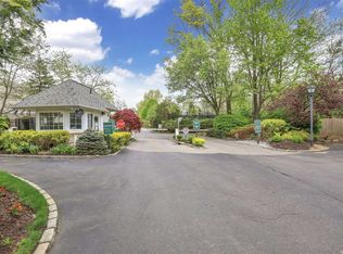 191 Fen Way, Syosset, NY 11791