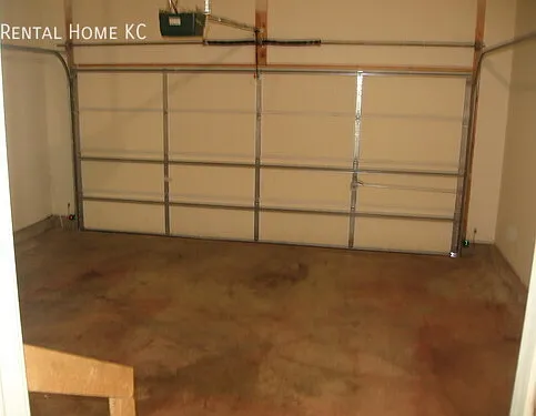 7402 Hedge Lane Ter — Photo 18