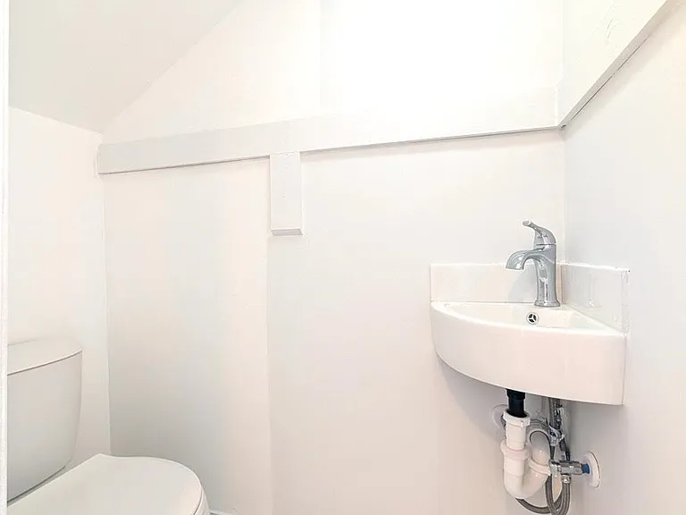 69 Beacon Ave #3 — Photo 14