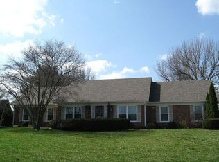 3660 Tallwood Ln, Greenwood, IN 46143