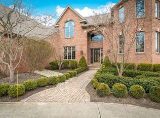 8946 Royal Oak Dr, Holland, OH 43528