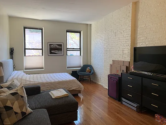 Rented by Compass | media 11