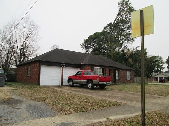 3rd image of 4081 Camelot Ave