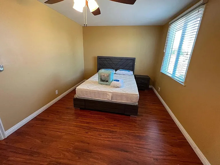 1102 Oakhorne Dr — Photo 8