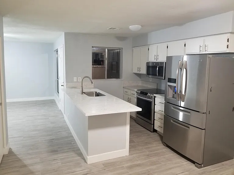 409 W Yukon Dr #8 — Photo 13