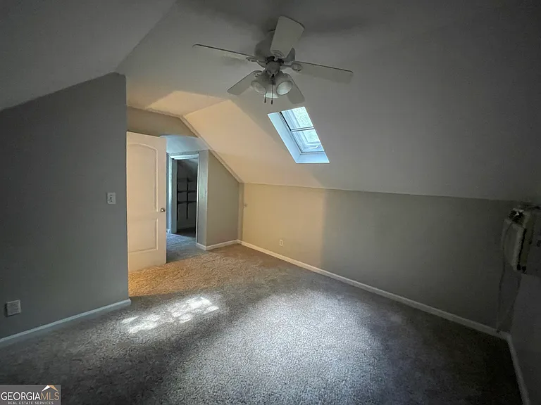 61 Clearwater Rd — Photo 11