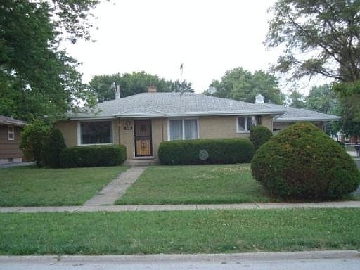 1st image of 672 E 161st Pl