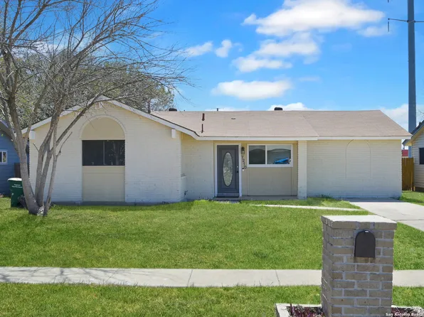 7210 Moss Creek Dr, San Antonio, TX 78238