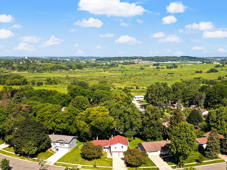 3622 Rolling Hill Dr — Photo 5
