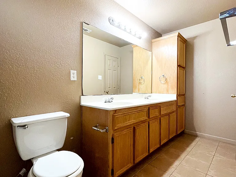 1305 Nicholas Cir #A — Photo 24