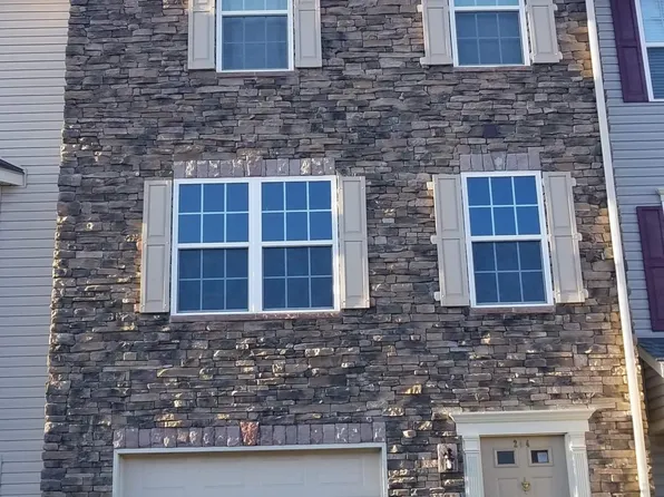 244 Morlatt Ln, Martinsburg, WV 25404