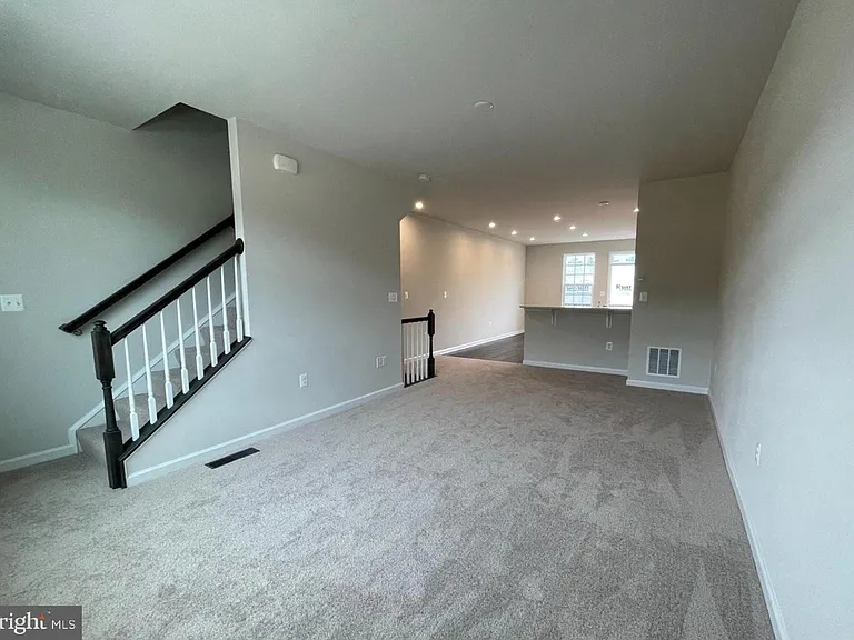 1113 Rampart Dr — Photo 12