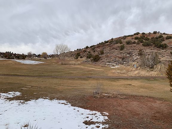 3rd image of 1511 W Lariat Ln