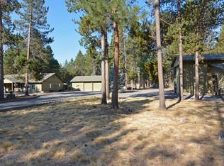 56529 Meteor Dr, Bend, OR 97707