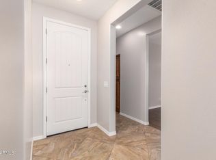 290 E Indigo Dr, Chandler, AZ 85286