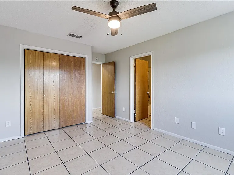 11205 Willowood Creek Dr #C — Photo 24