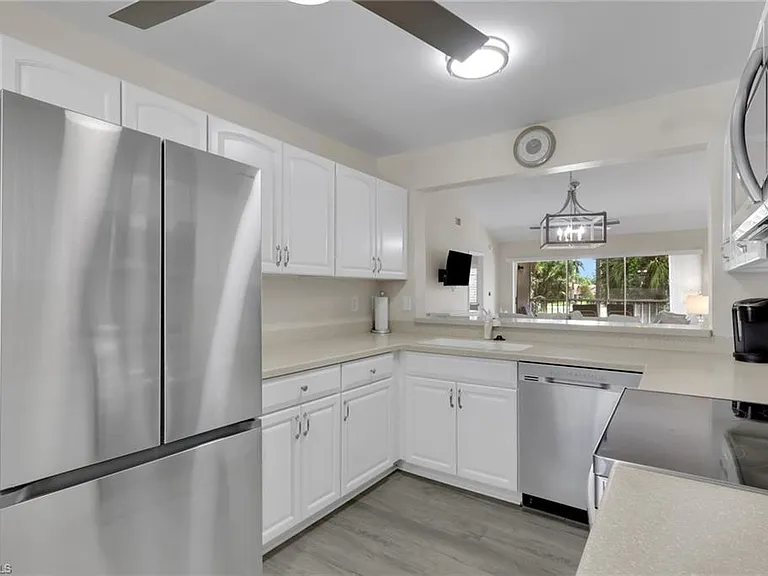 800 Augusta Blvd #B201 — Photo 6