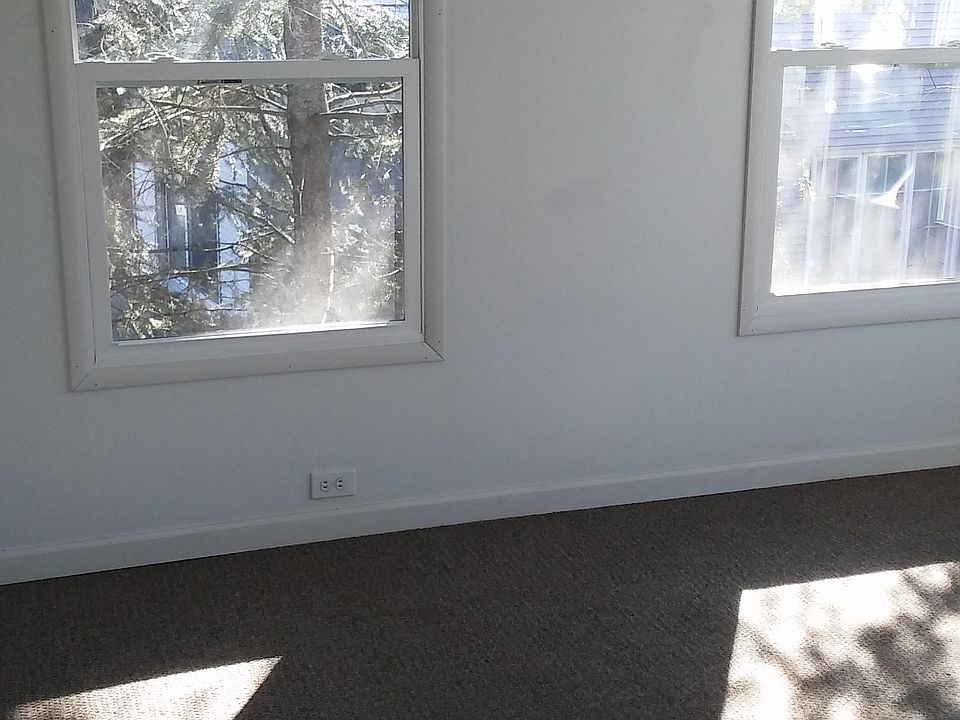 1st image of 9609 Woodlawn Dr APT 5