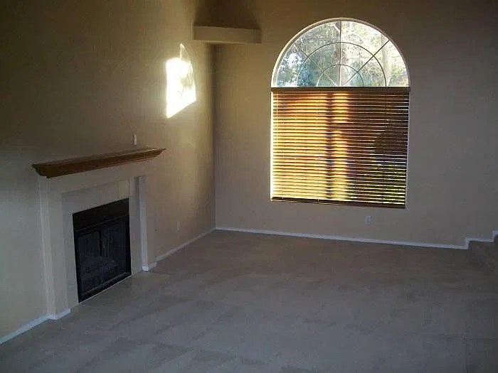 2 bed, 2.5 bath, 1247 sqft, $1,800 — Photo 3