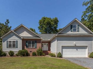 635 Burning Tree Rd, Pinehurst, NC 28374