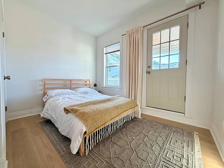 8 Fox St #2 — Photo 18