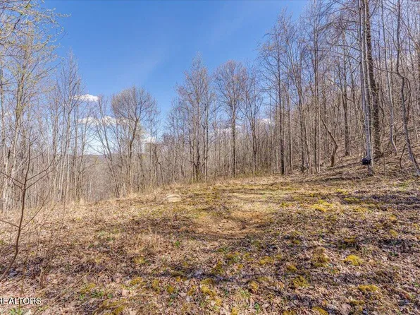 422 Crooked Branch Rd, Huntsville, TN 37756