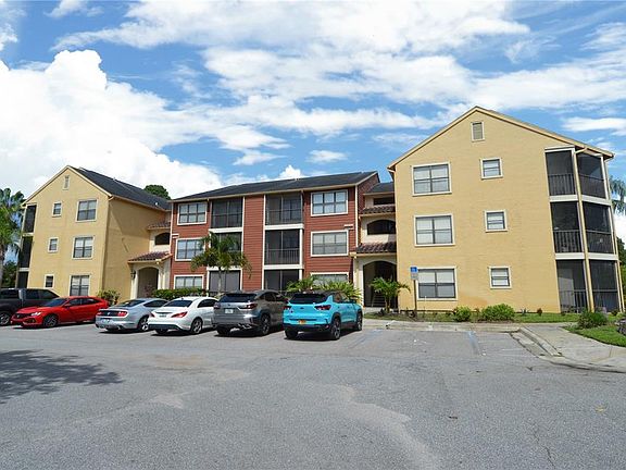 4th image of 11901 4th St N APT 10206