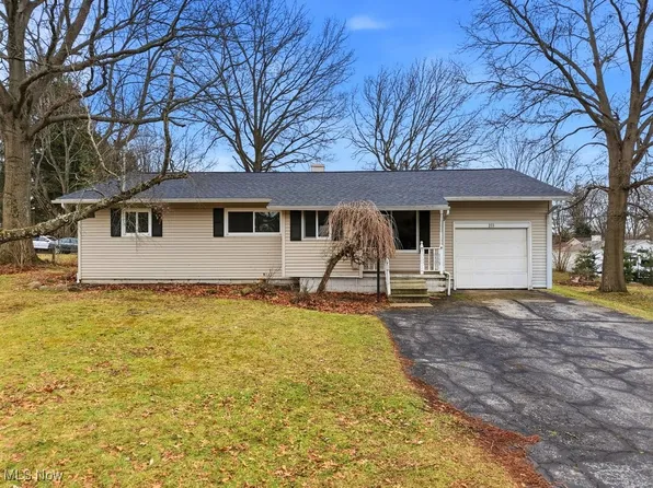 211 McKinney Blvd, Kent, OH 44240