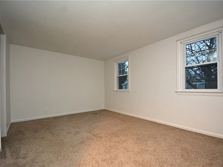 27 Boughton Ave — Photo 14