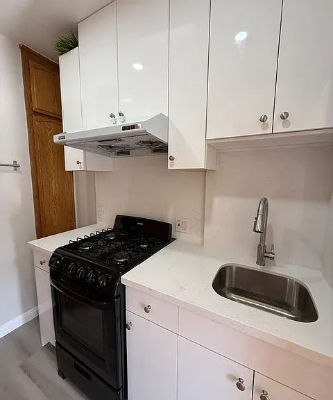 5607 N Earle St #R — Photo 13