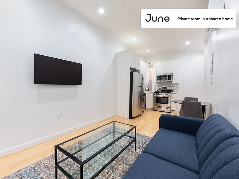 252 Madison St #B — Photo 7